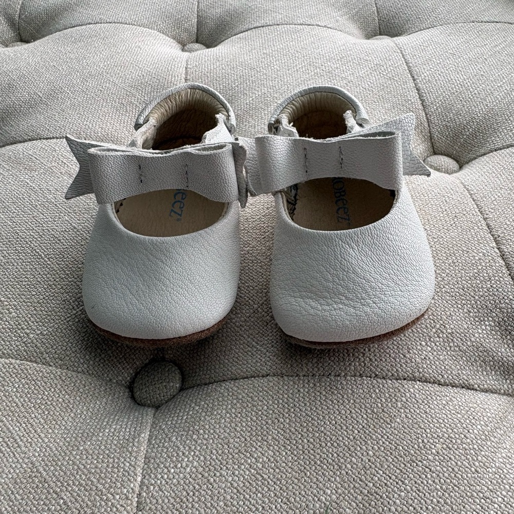 ROBEEZ First Kicks Sofia White Leather